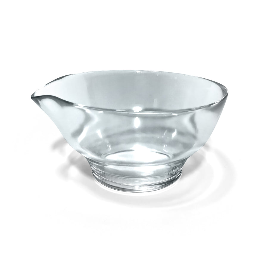 Clear glass matcha bowl with pouring spout, ideal for modern tea preparation and easy matcha transfer into cups or bottles
