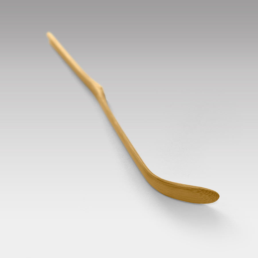 Traditional bamboo chashaku matcha scoop handcrafted by Suikaen in Takayama, Japan.
